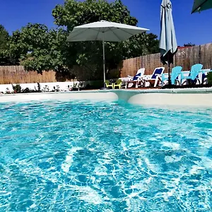 https://a-kwaba-ad.hotels-rhonealpes.com